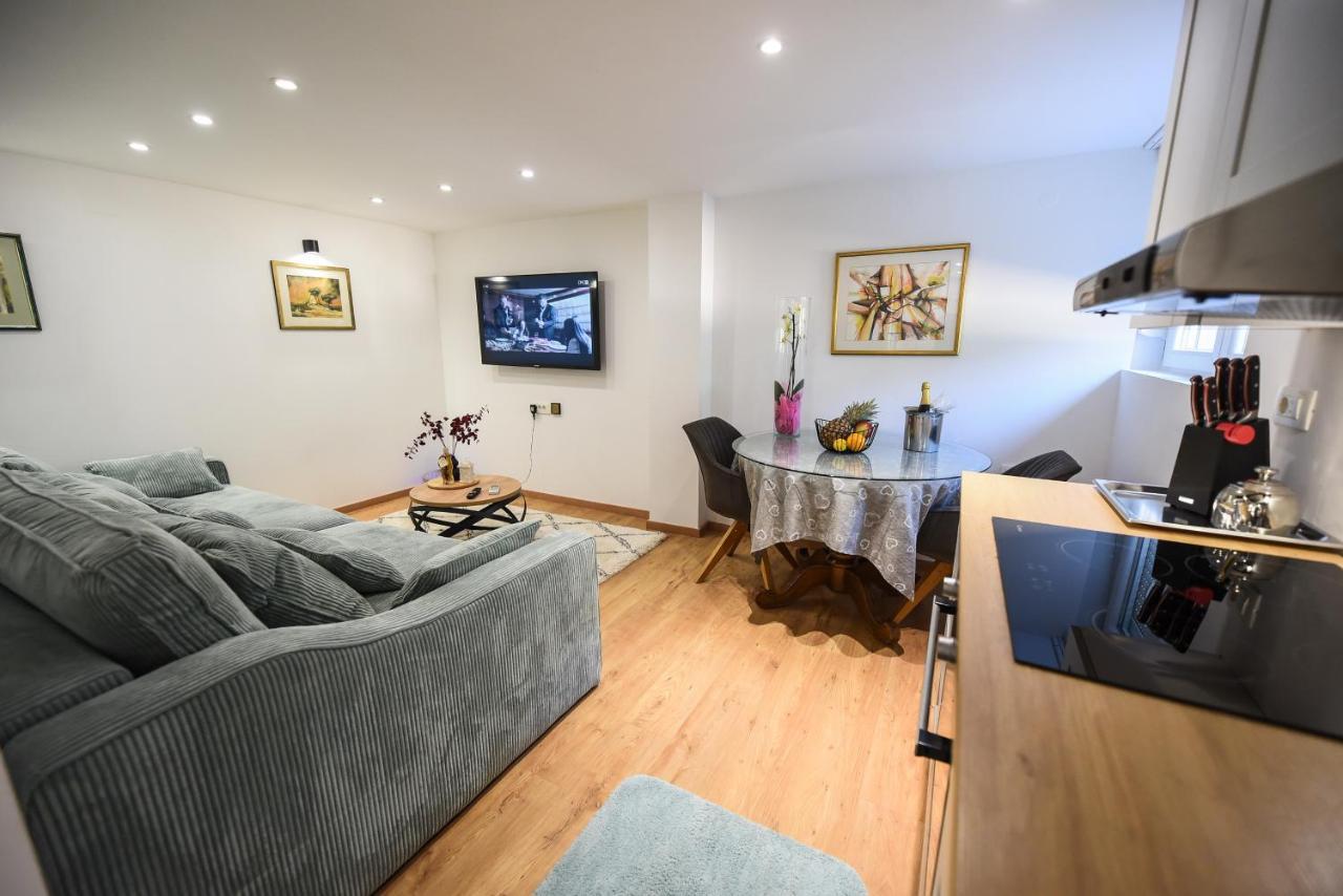 Apartman Maja Apartment Zadar Bagian luar foto