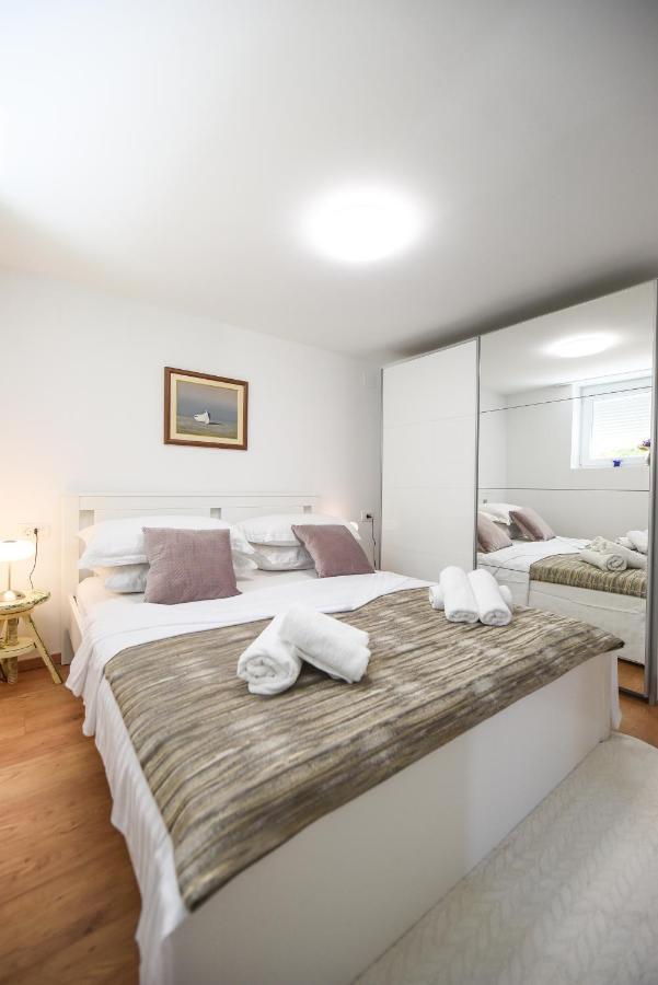 Apartman Maja Apartment Zadar Bagian luar foto